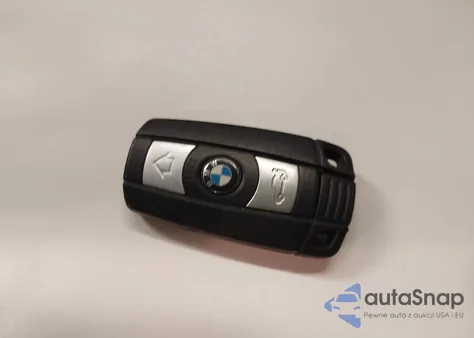 2015 BMW X1 xDrive28I z USA, uszkodzony, nr VIN WBAVL1C5XFVY28480